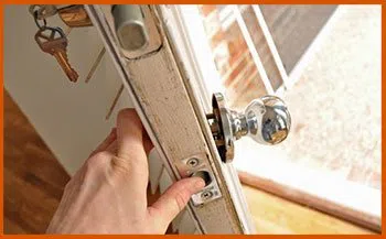 Novi MI Locksmith Store Novi, MI 248-781-0103 - 12-changing-locks
